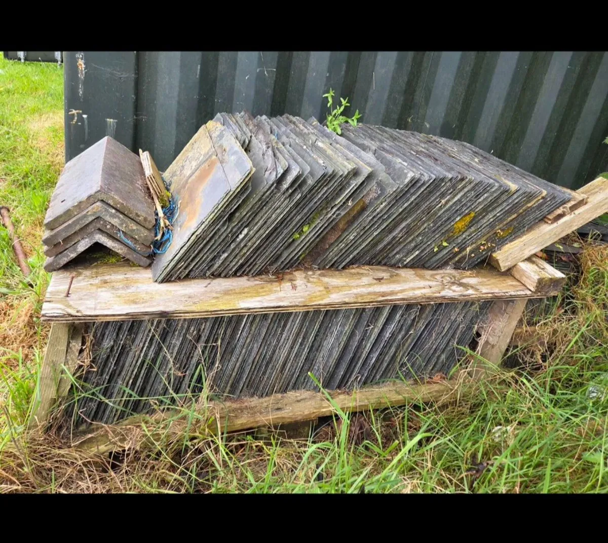 Salvage roof slates - Image 2