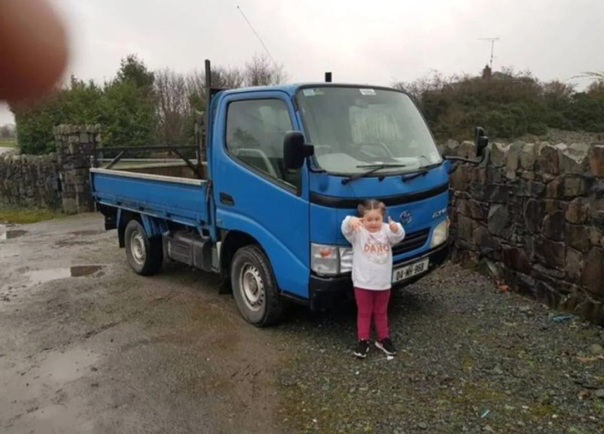 I buy all toyota vans...genuine buyer - Image 3