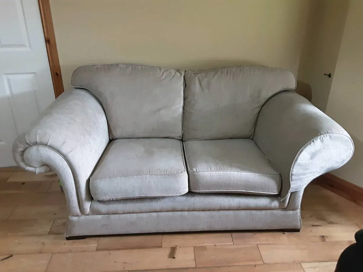 3 seater and 2 seater sofa - Image 4