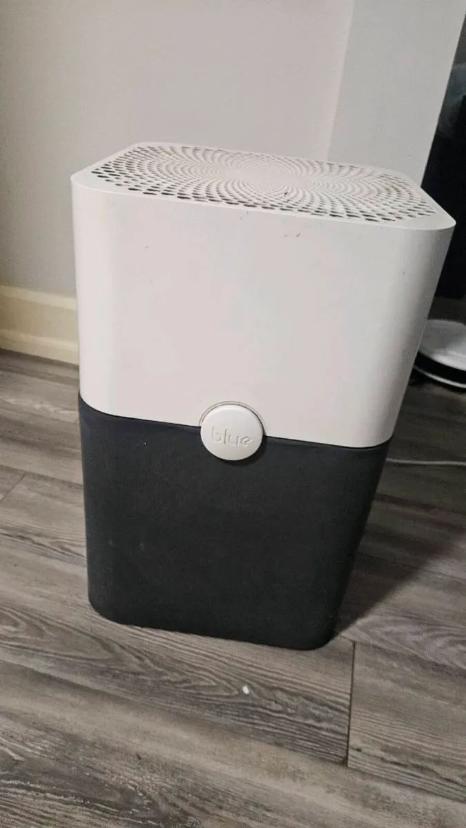Air Purifier - Image 1