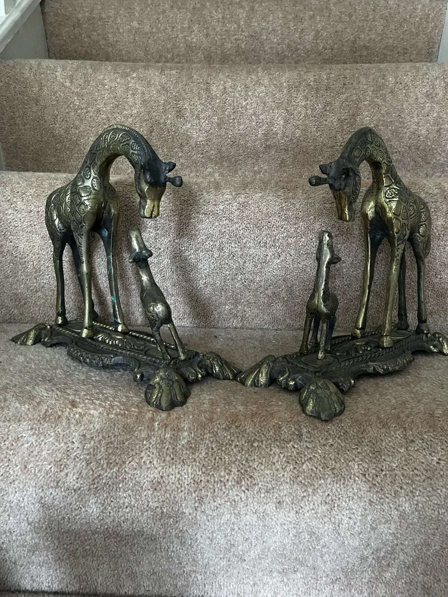 Brass giraffes ornaments - Image 2