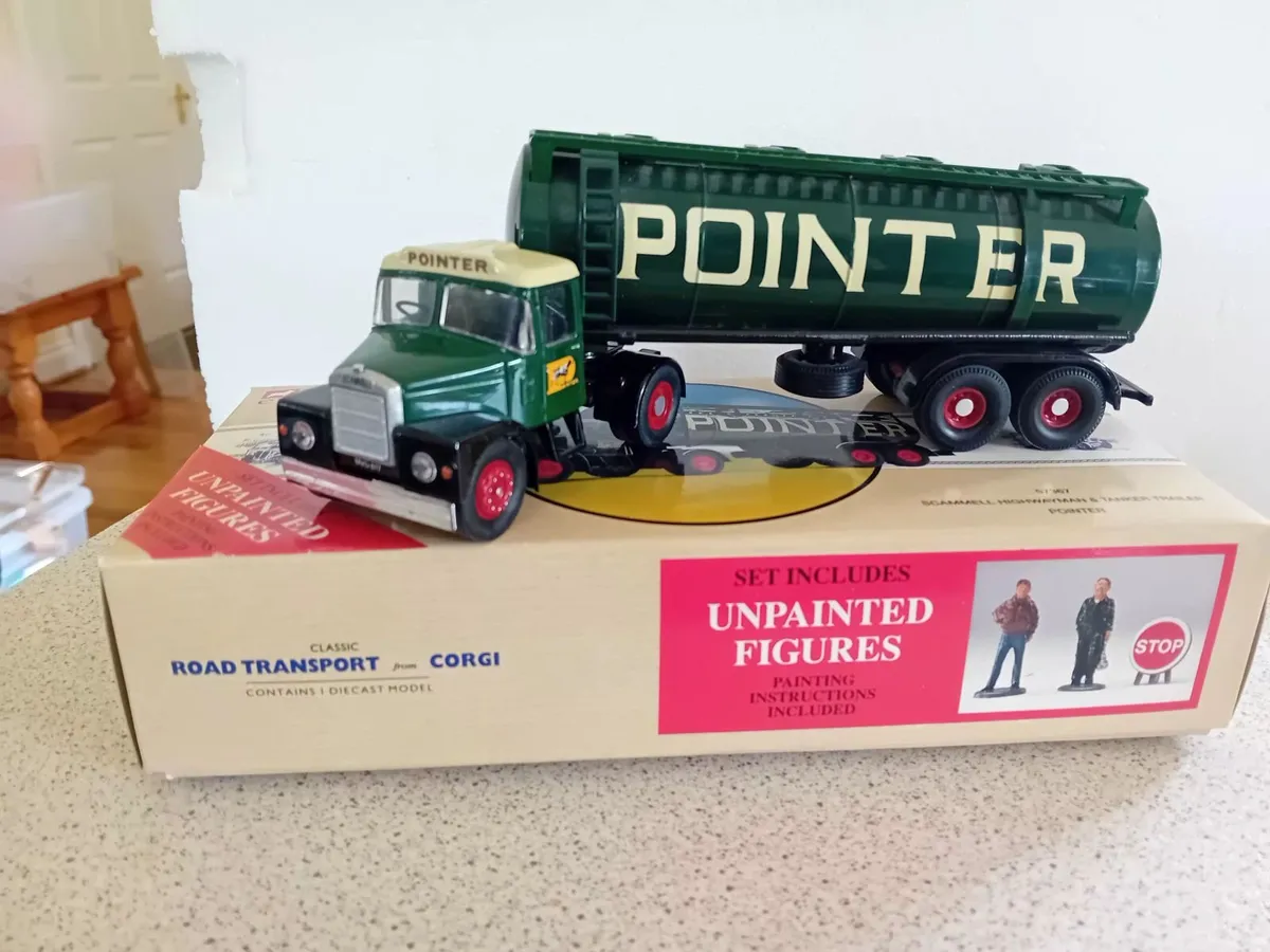 Selection of model lorries and trucks - Image 2