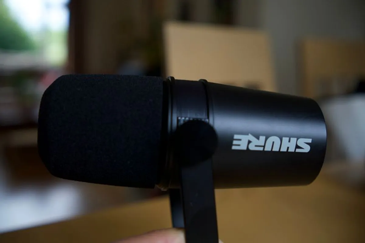 Shure MV7X Microphone + Boom Arm - Image 1