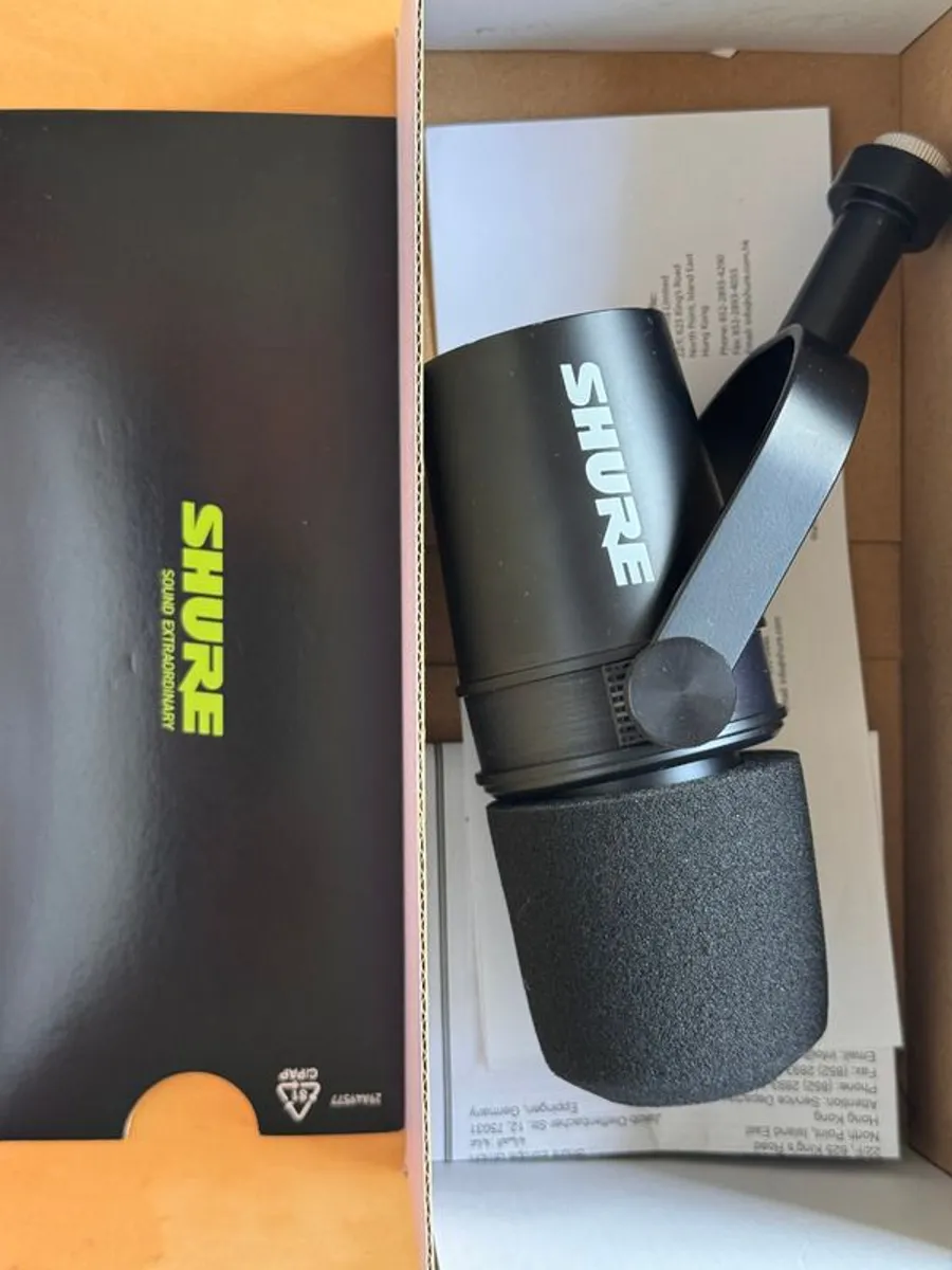 Shure MV7X Microphone + Boom Arm - Image 3