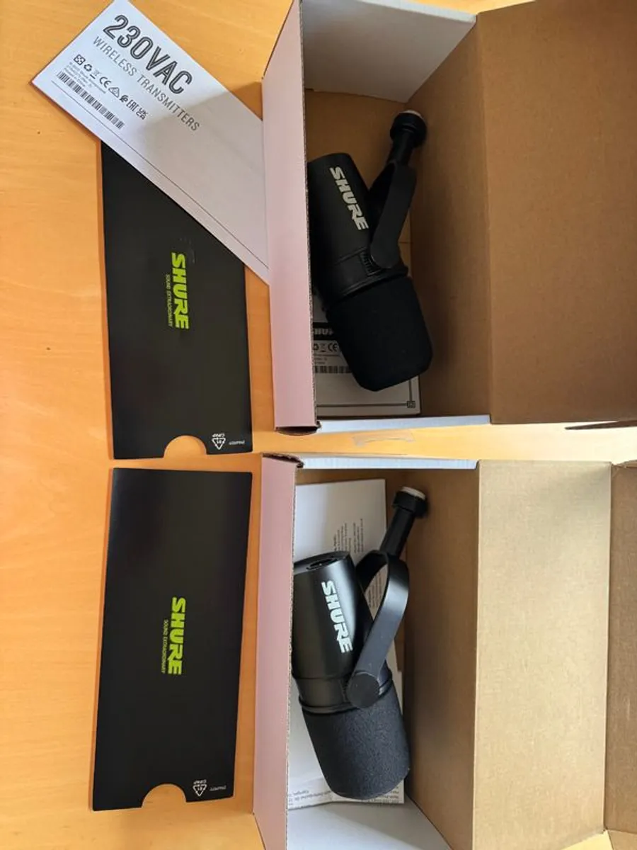 Shure MV7X Microphone + Boom Arm - Image 4