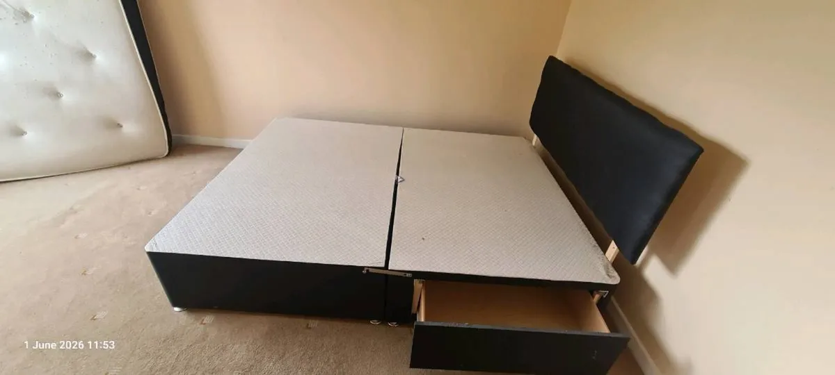 King size bed base - Image 1