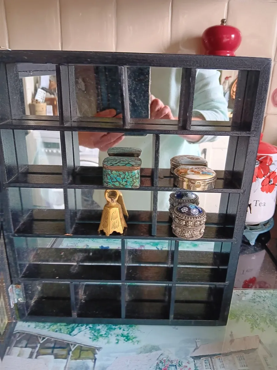 Small display cabinet - Image 3