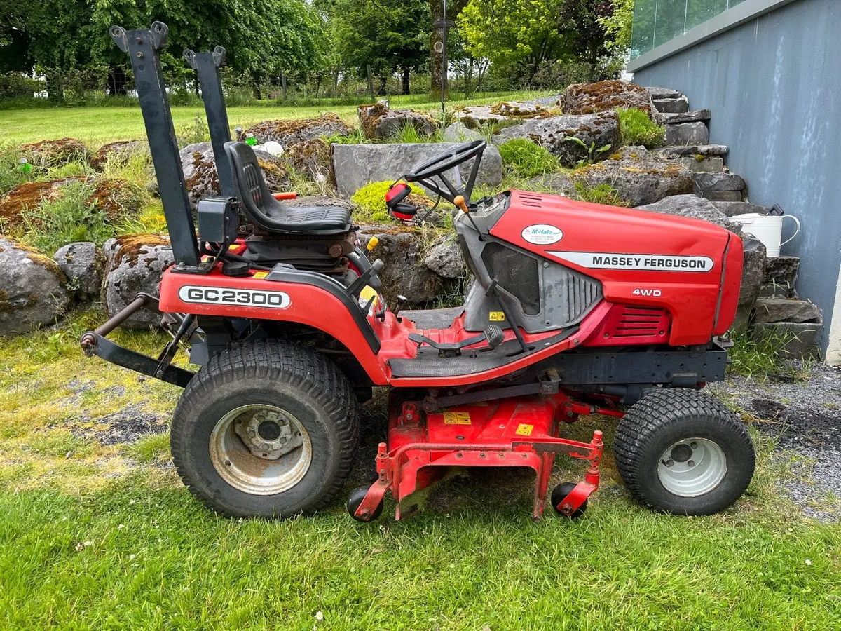 Massey Ferguson compact tractor mower & trailer - Image 1