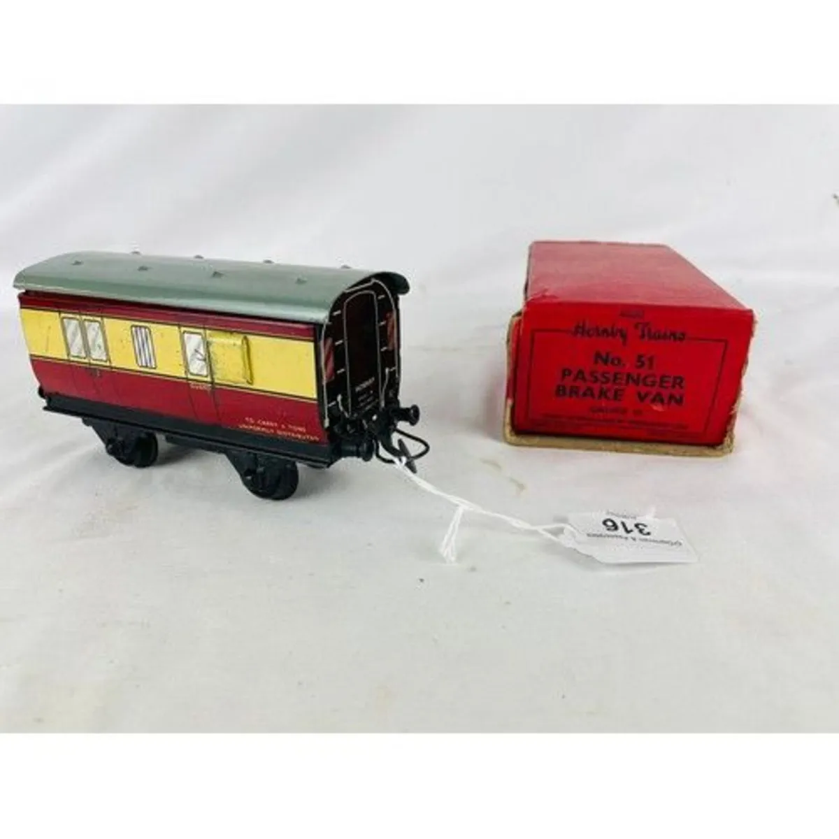 Auction 3 June at 5.30pm - Image 4