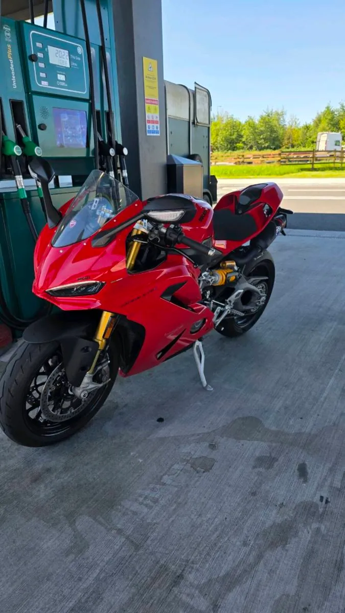 Ducati Panigale v2S - Image 2