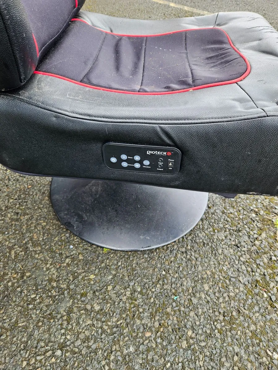 Gaming Chair - Image 3