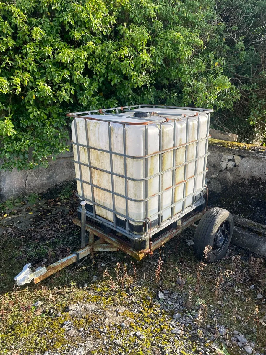 Water trailer - Image 1