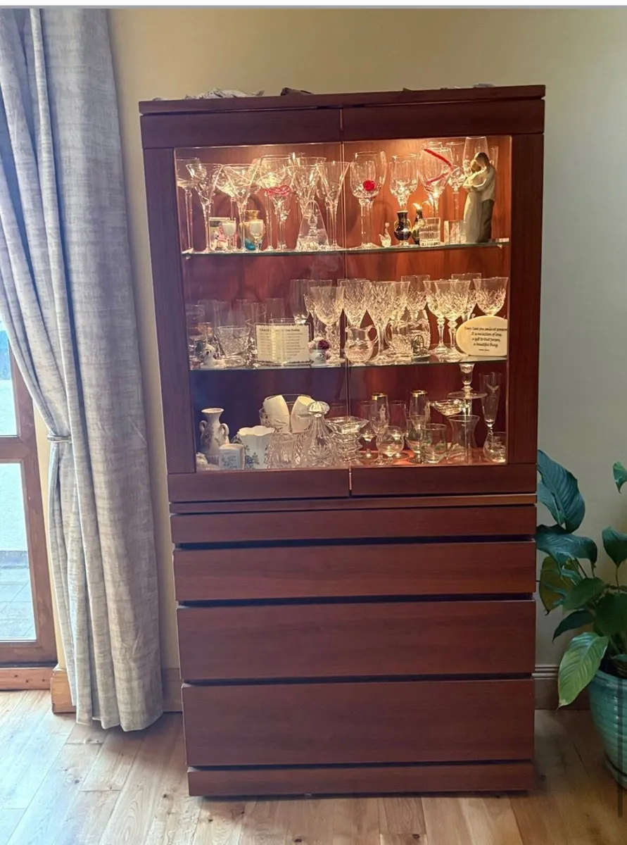 Living room display unit - Image 1