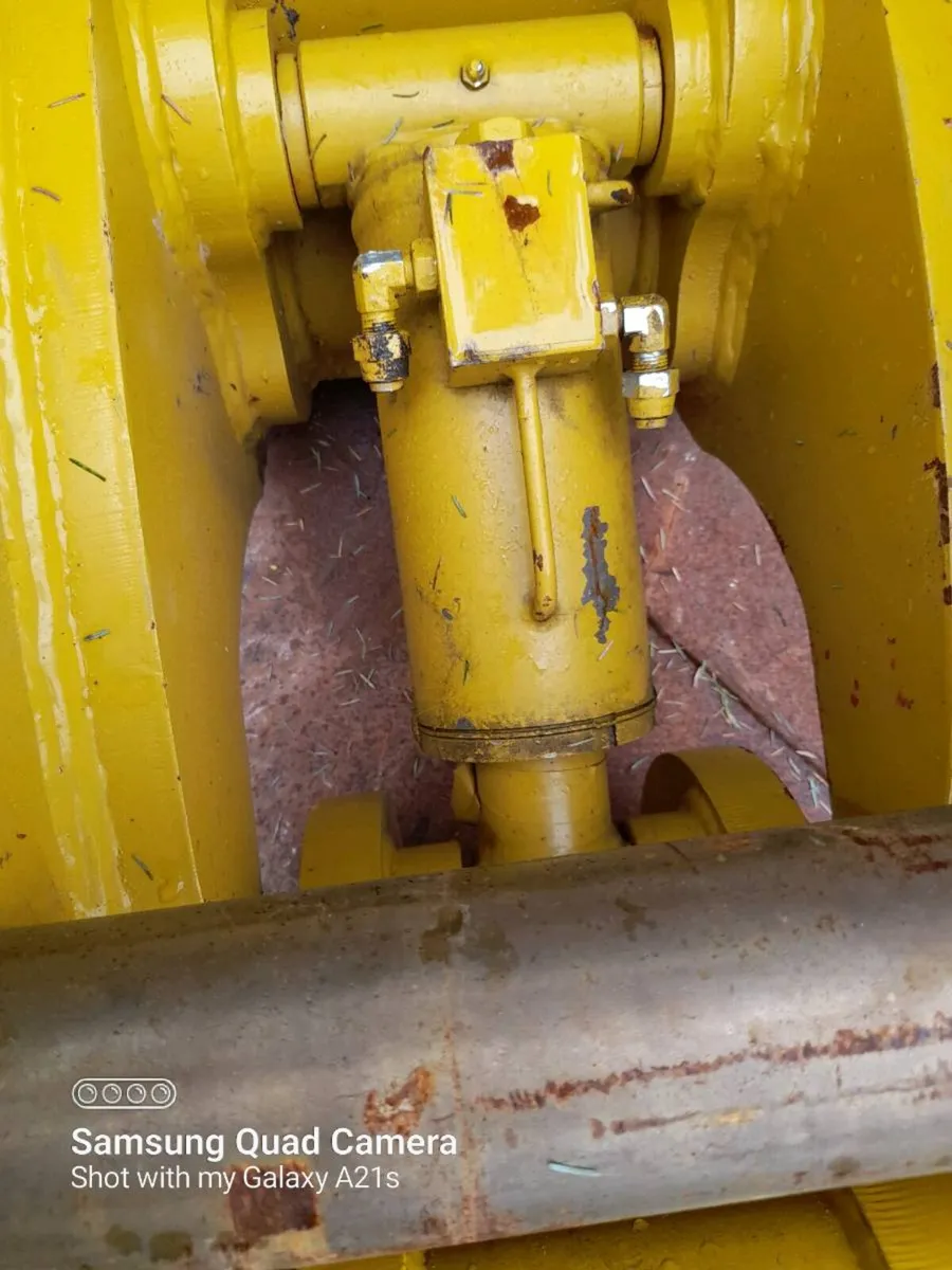 Rake,concrete bucket,quick hitch - Image 3