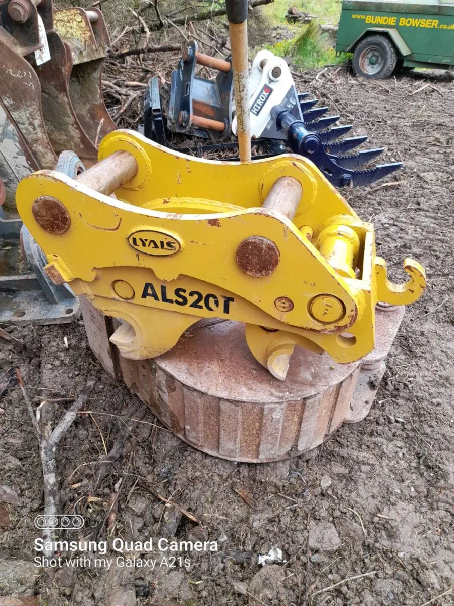 Rake,concrete bucket,quick hitch - Image 4