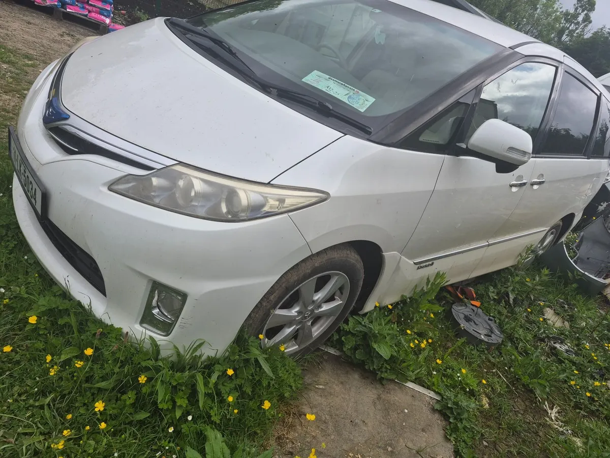 Toyota estima breaking - Image 2