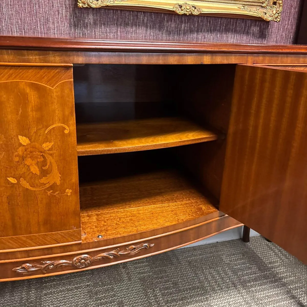 Mahogany bow fronted four door sideboard - Image 2