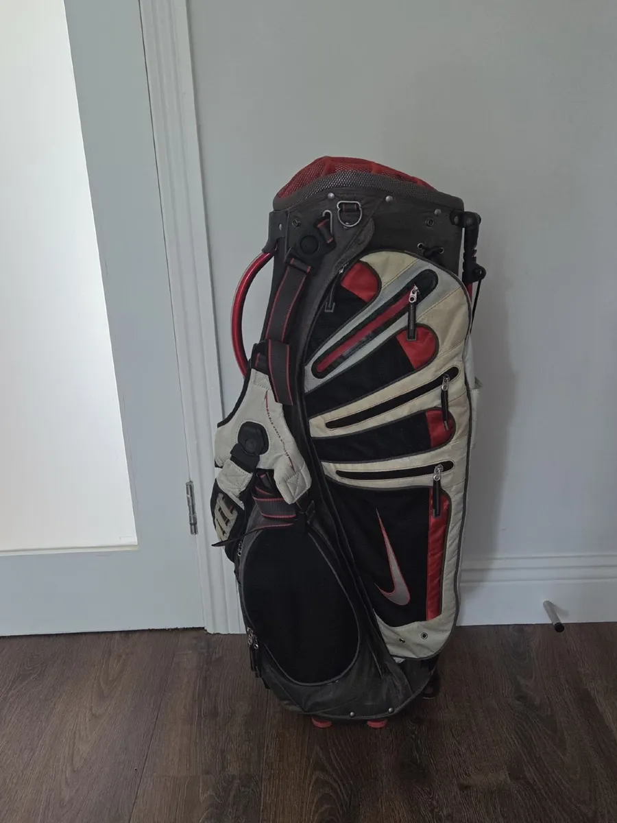 Nike Sasquatch Tour Golf Stand Bag - Image 2
