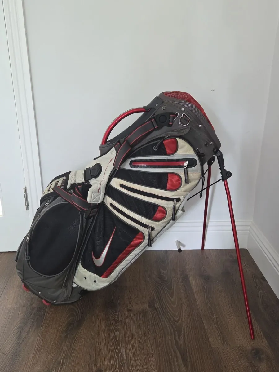 Nike Sasquatch Tour Golf Stand Bag - Image 1