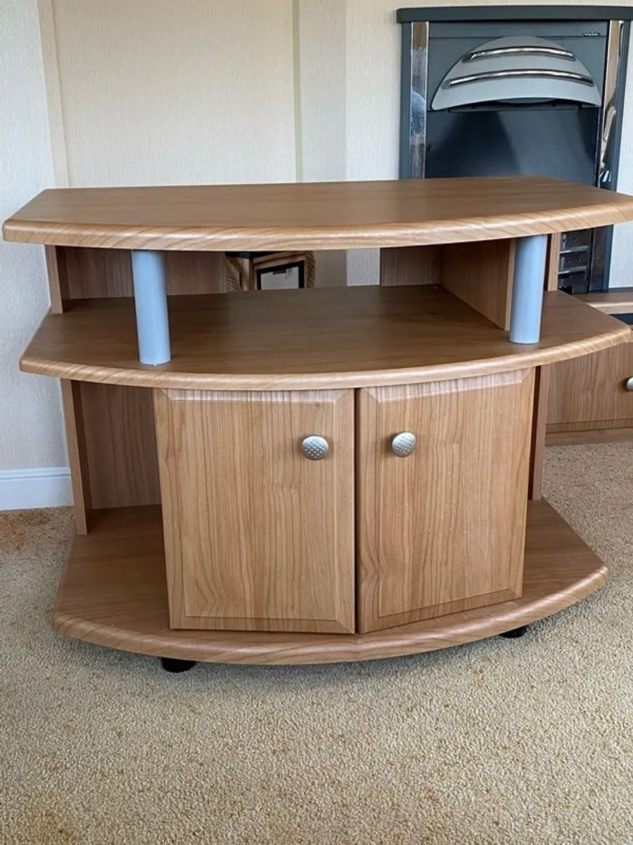 TV unit free to take away - Image 1
