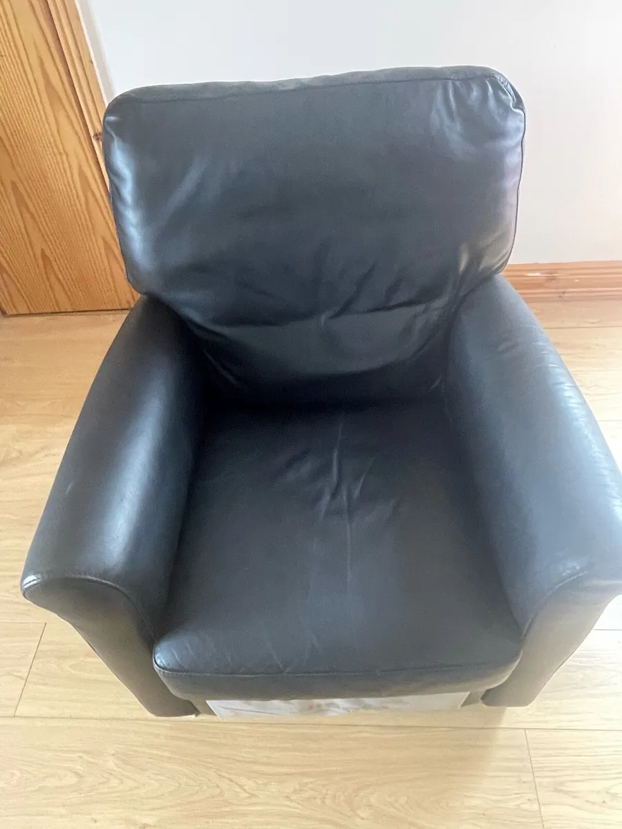 Recliner chair - Image 1