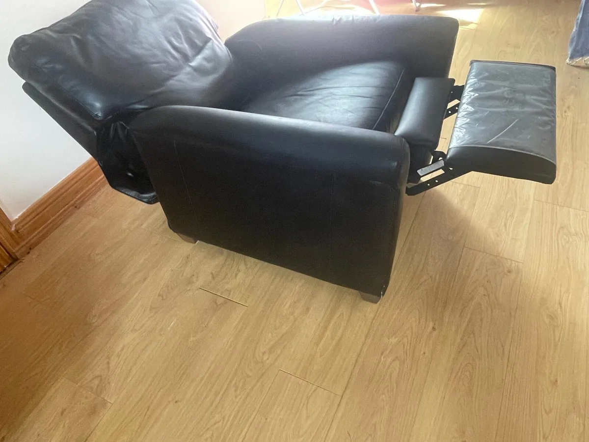 Recliner chair - Image 4