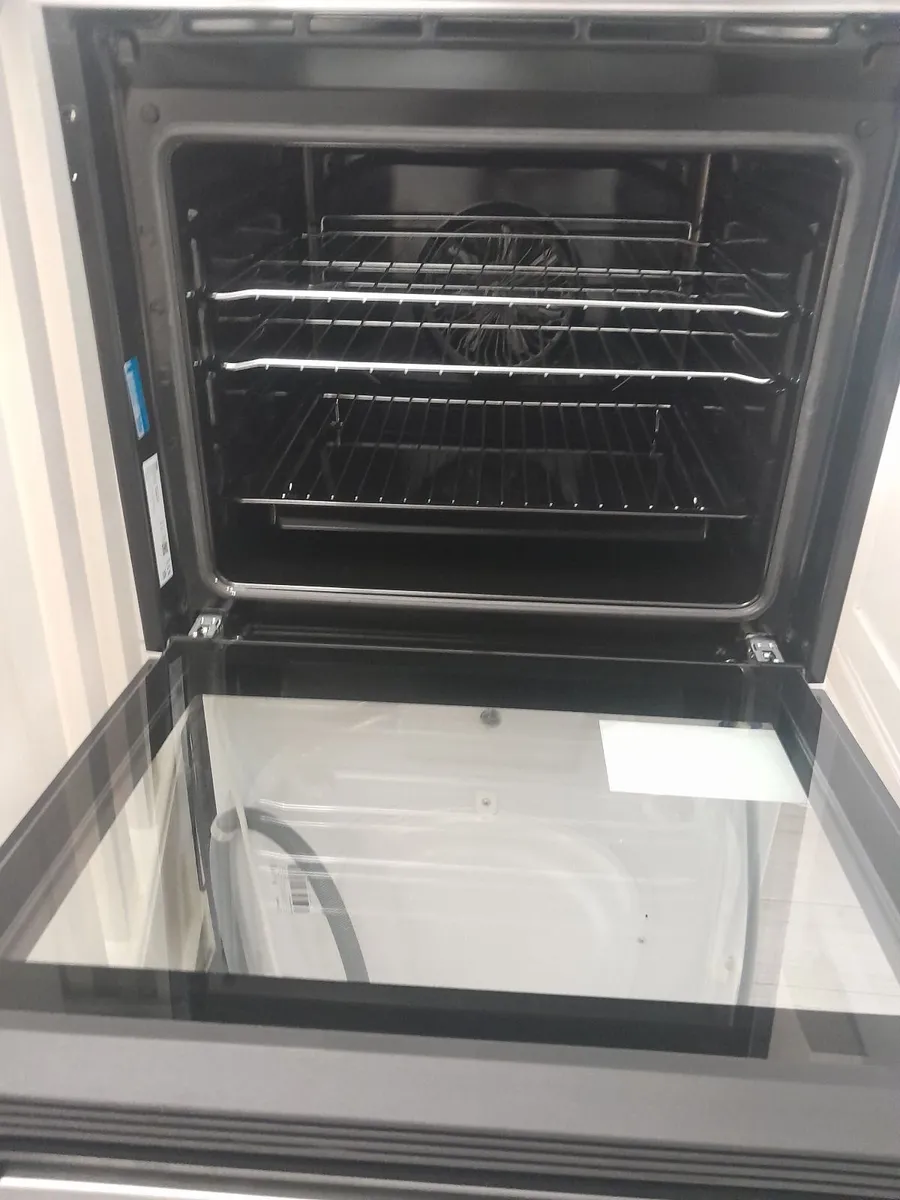 Oven - Image 2