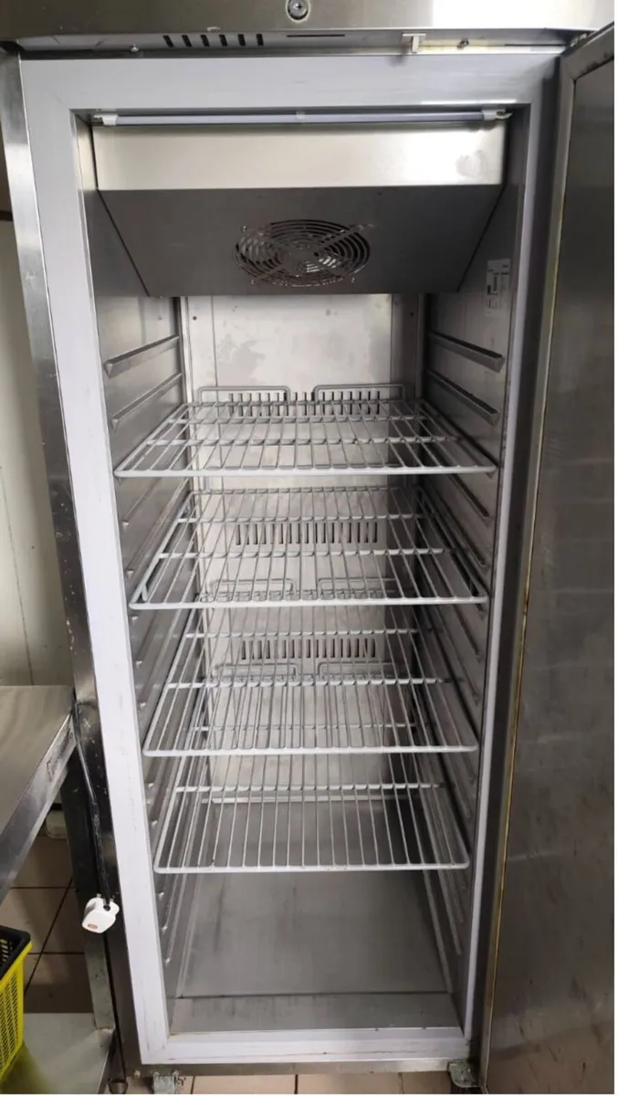 Upright single door Freezers, Unifrost & CoolHead - Image 3