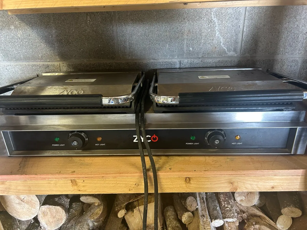 Double contact grill - Image 1