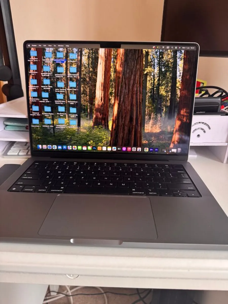 Macbook Pro 14" (2021) Apple M1 Pro 16gb Ram 512gb Ssd - Image 4
