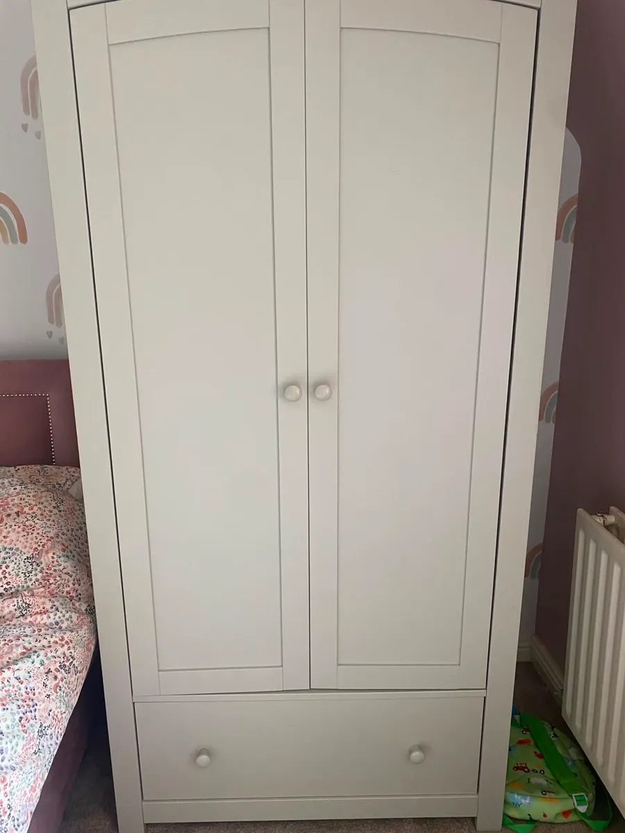 Wardrobe and drawers - Image 3