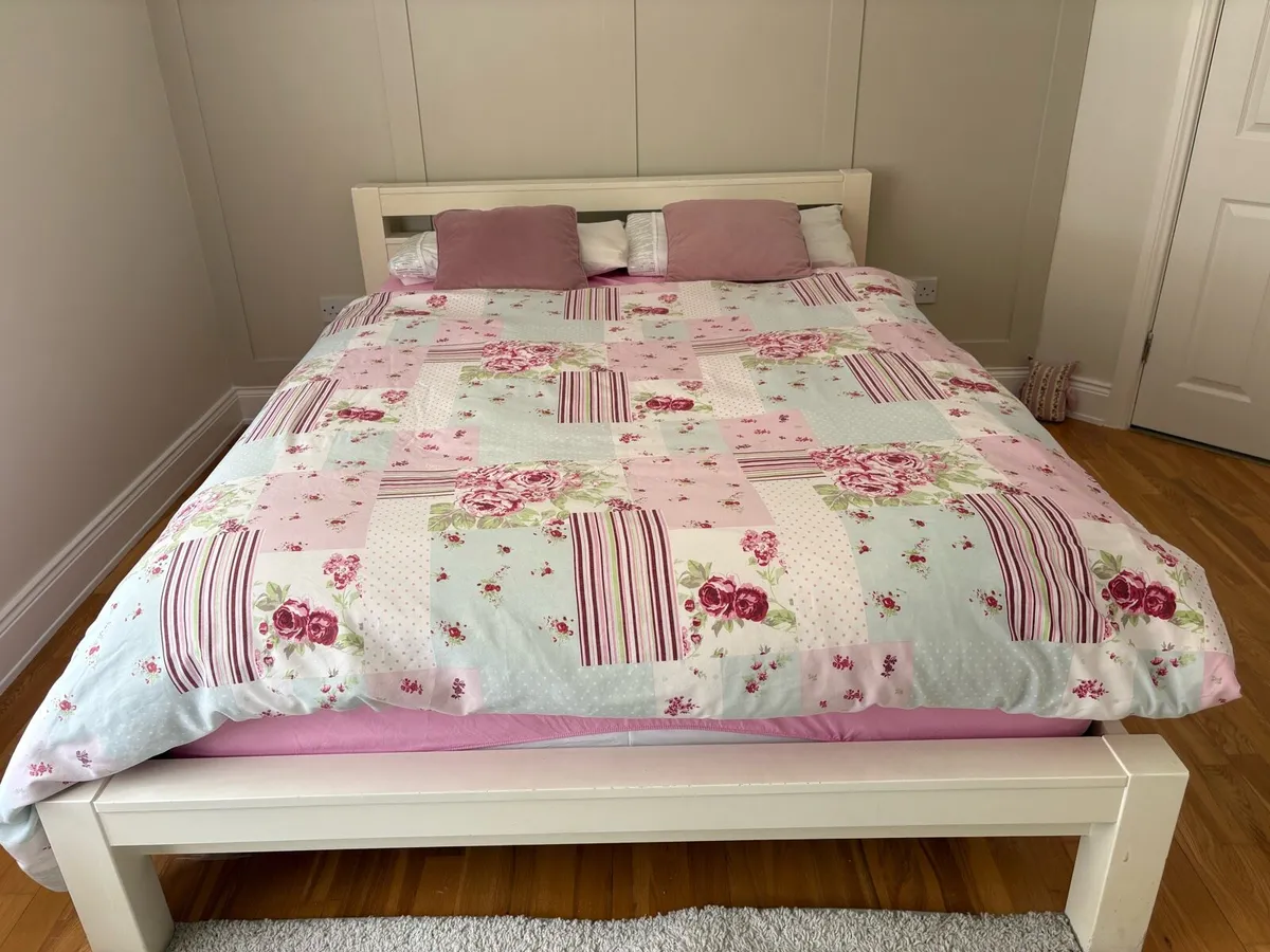 King size bed frame & 2 bedside tables - Image 1