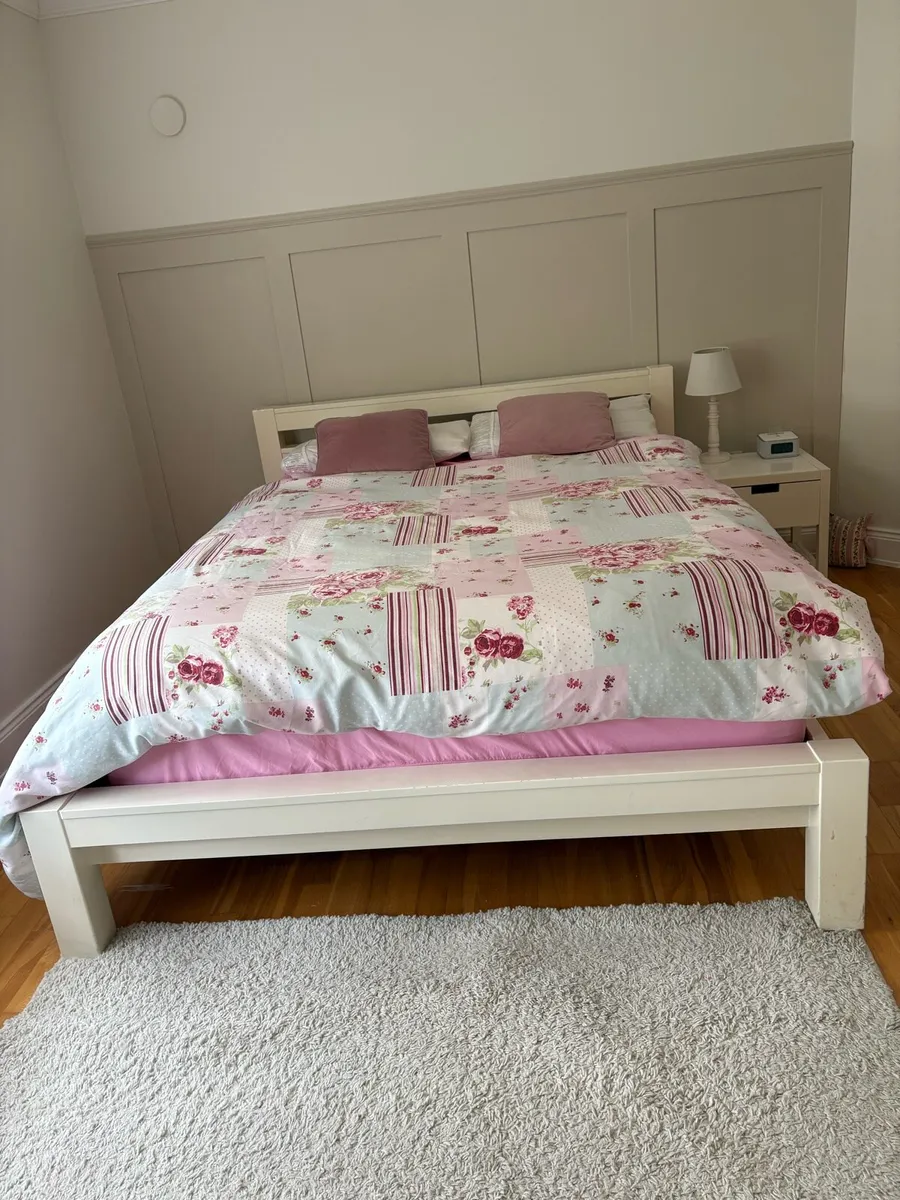 King size bed frame & 2 bedside tables - Image 3