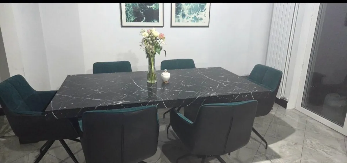 Black marble effect Dining table - Image 2
