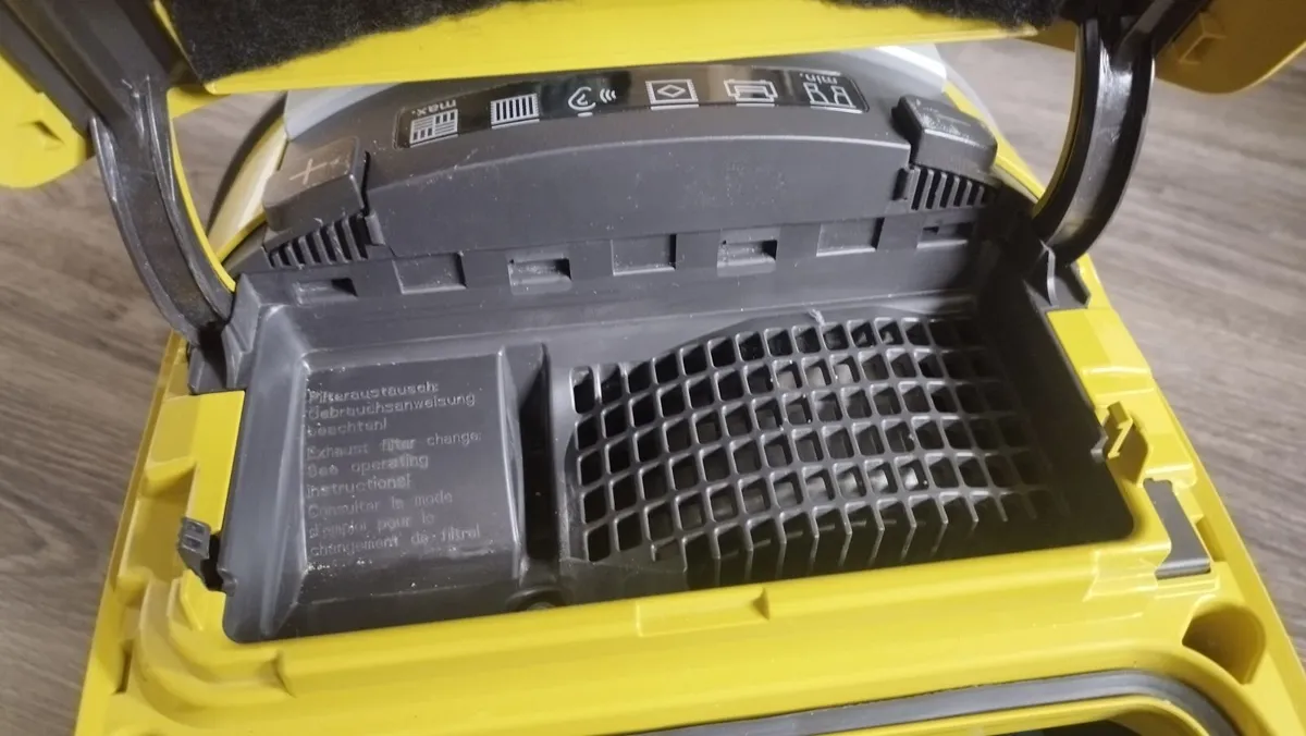 Vacum cleaner - Image 4