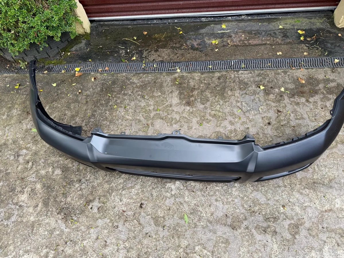 Landcruiser parts - Image 2