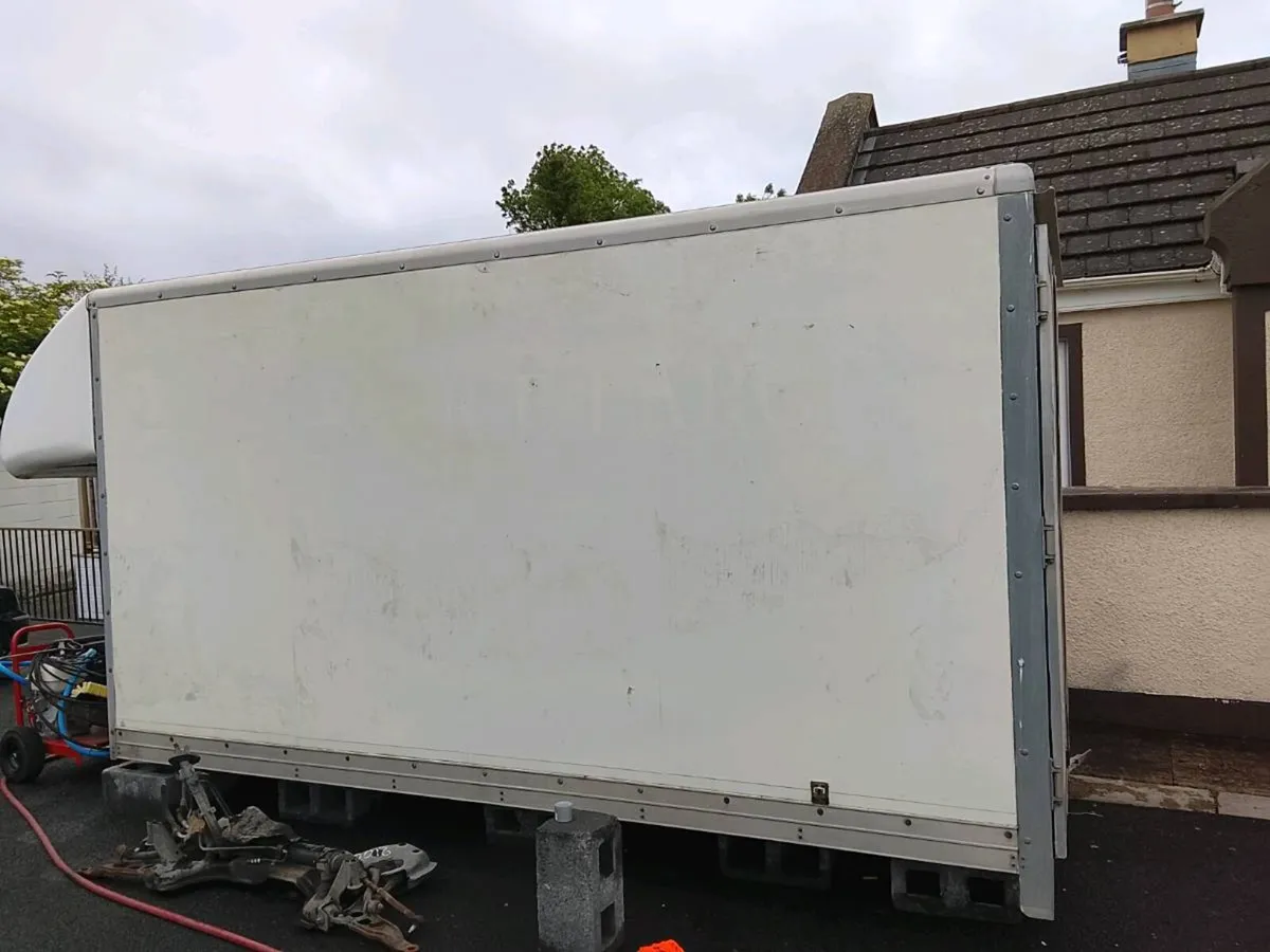 Luton box for truck - Image 3