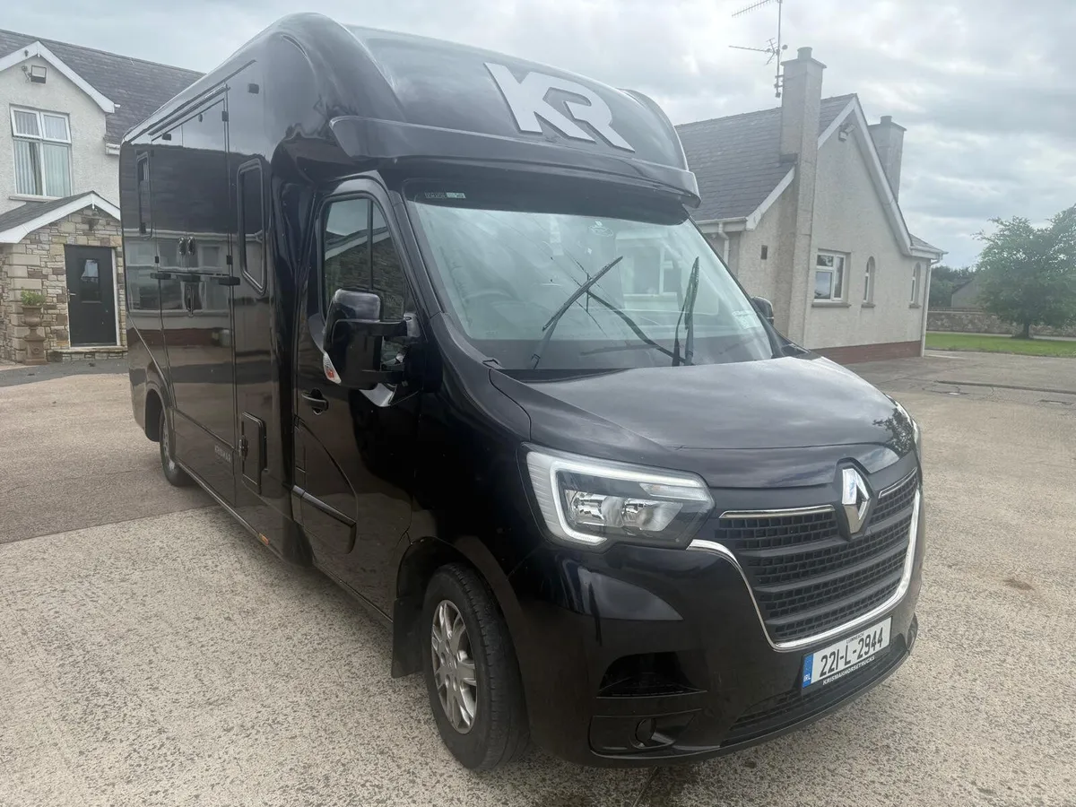 2022 Renault Master - Image 2