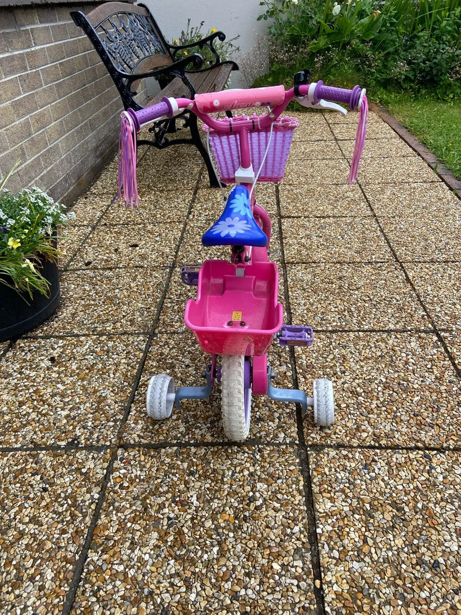 Child’s. Bicycle - Image 2