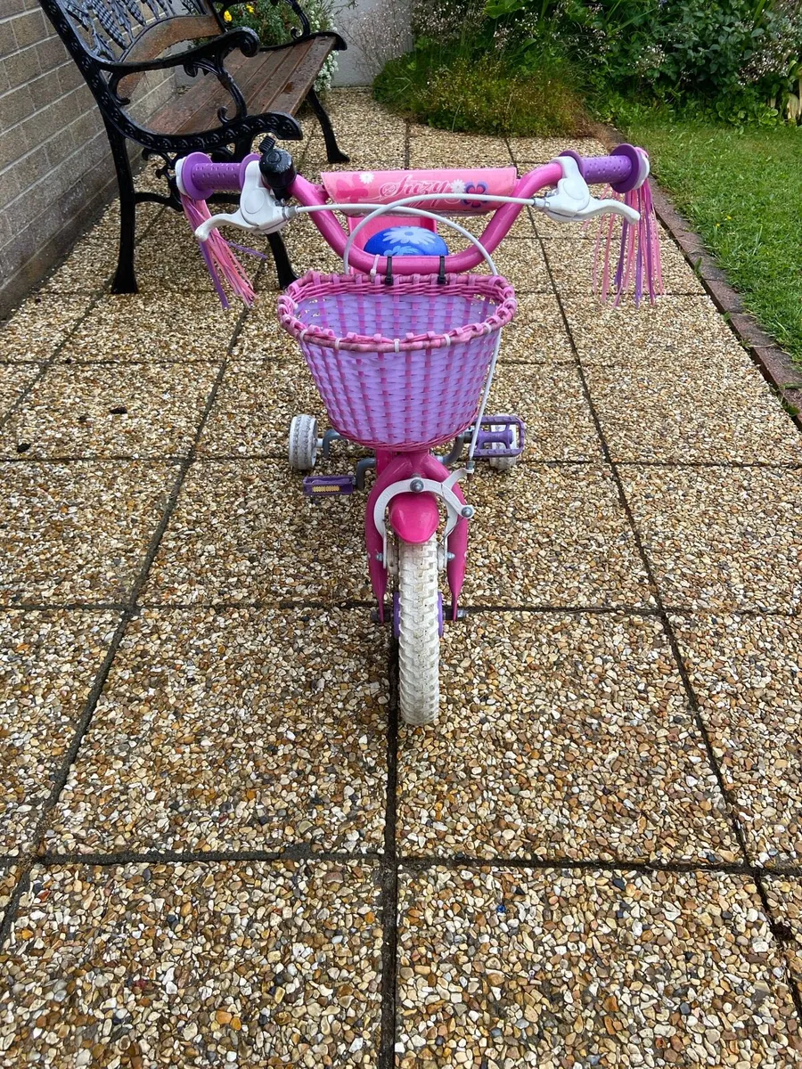 Child’s. Bicycle - Image 3