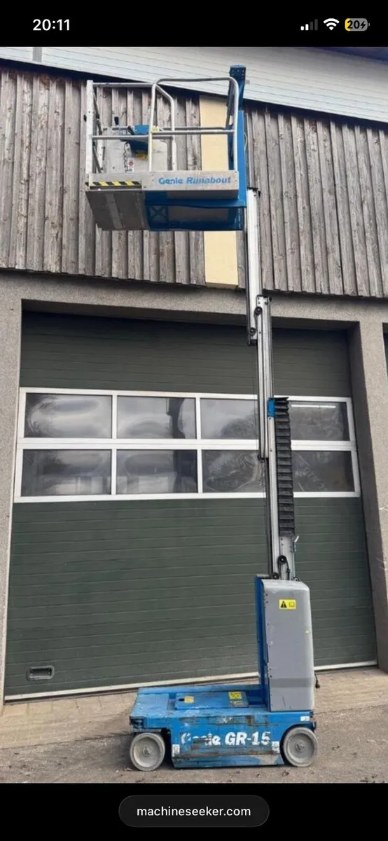 Genie GR-15 Runabout Vertical Mast Lift - Image 2