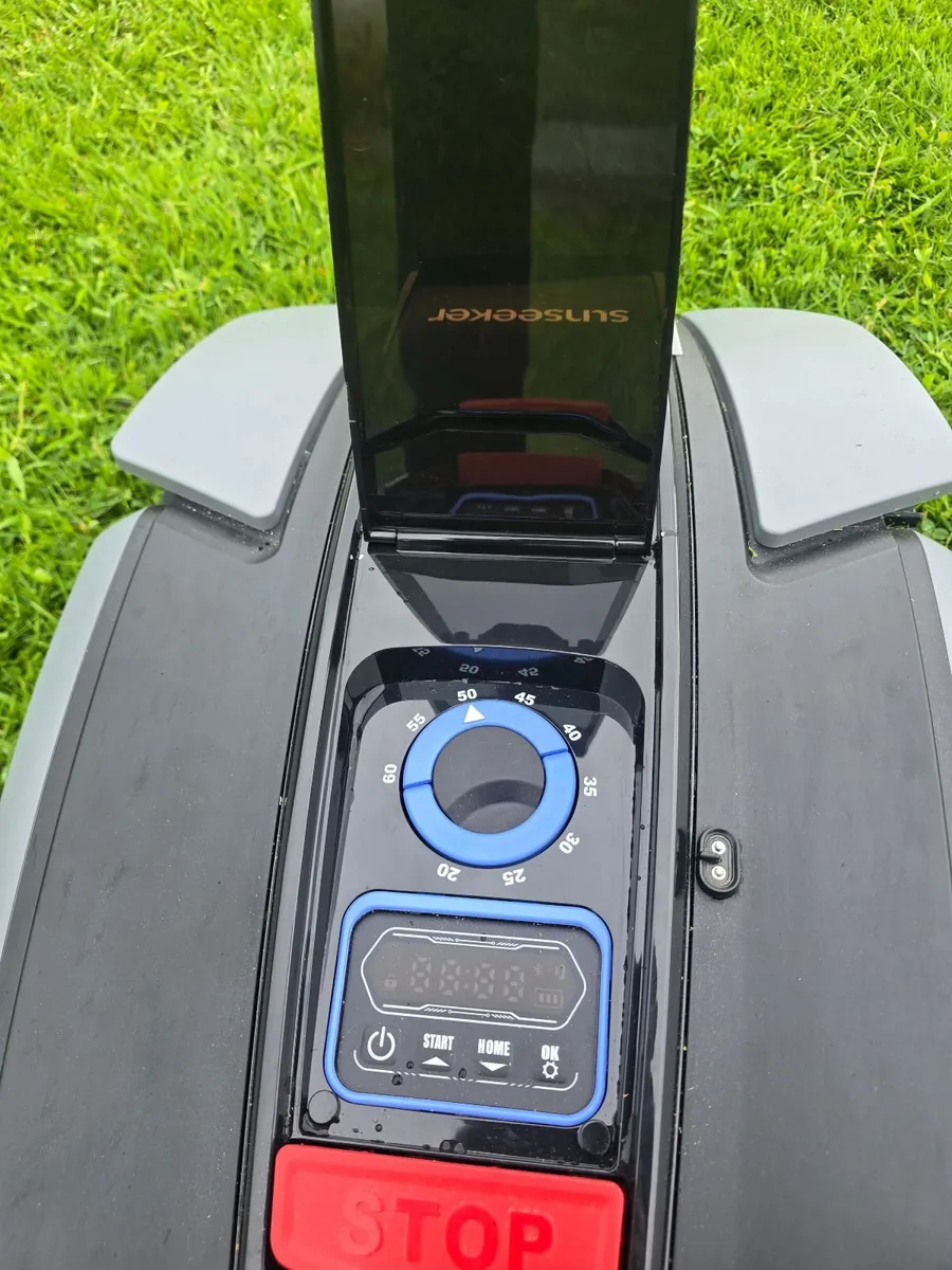 Sunseeker s5 robot lawn mower - Image 1