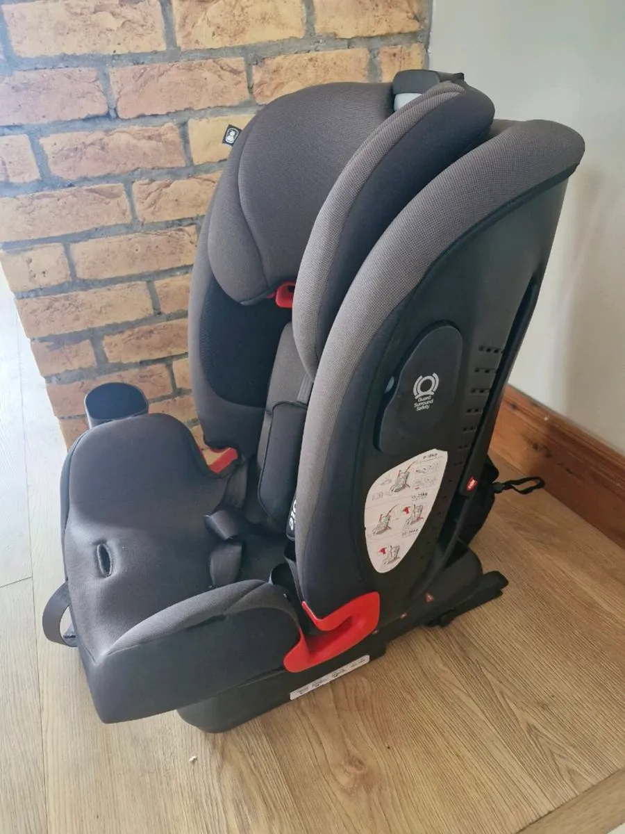 Car Seats x3 - Image 4