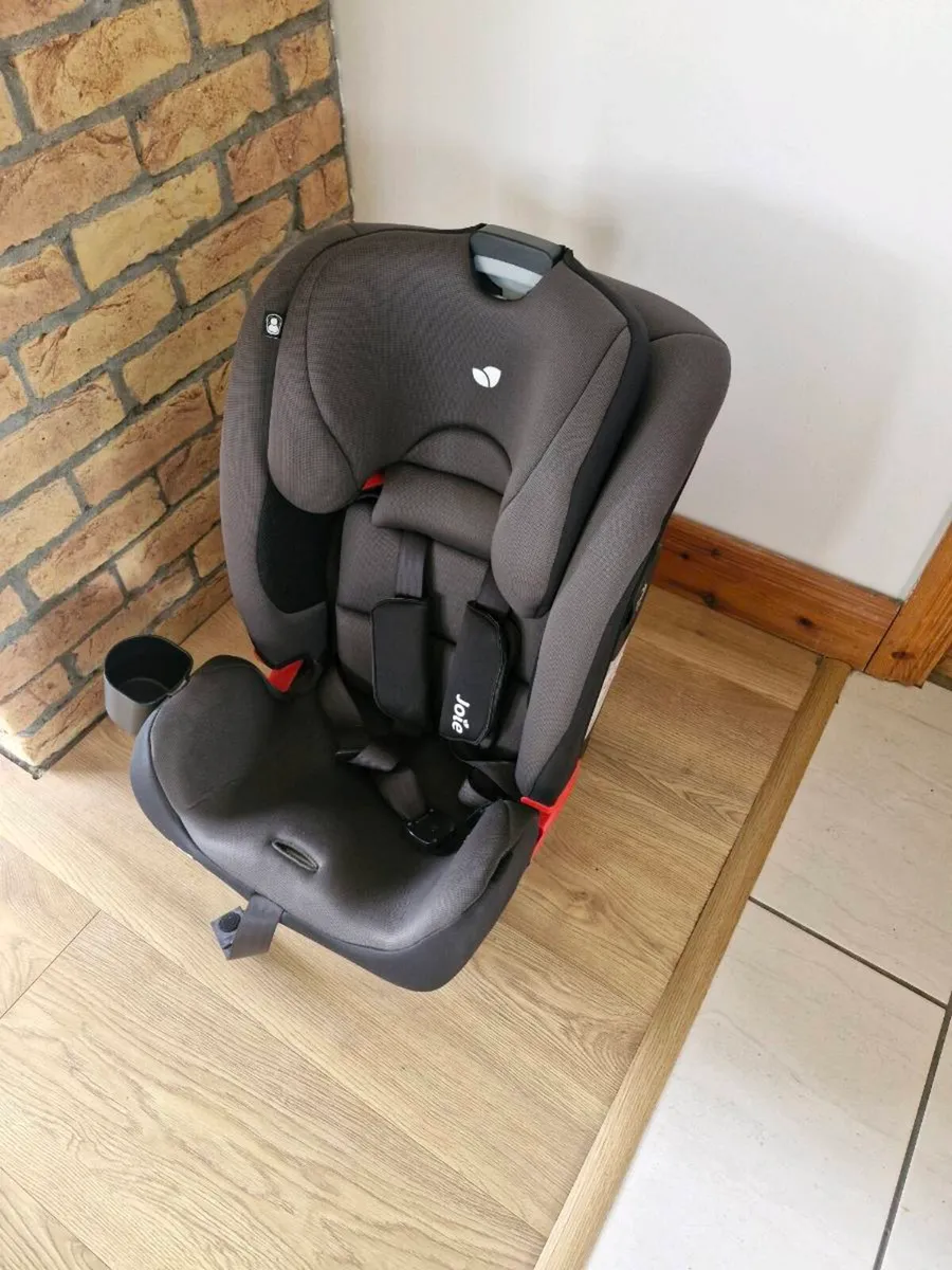 Car Seats x3 - Image 3
