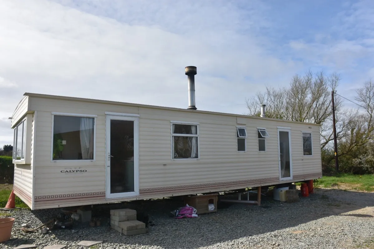 Mobile Home - Image 1
