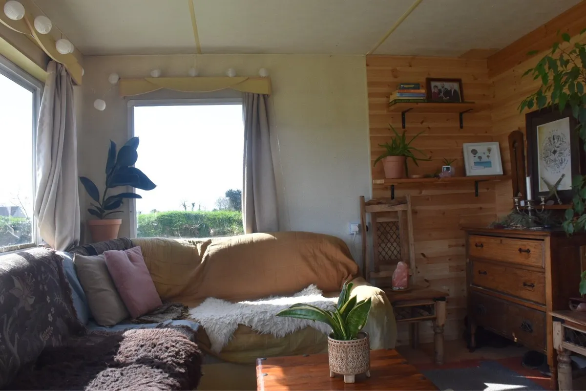 Mobile Home - Image 4
