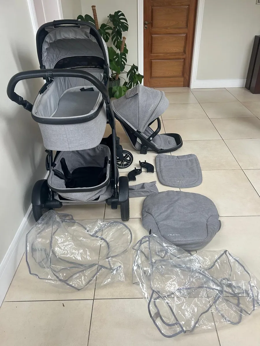 Excellent condition Nuna Demi Grow Buggy - Image 4
