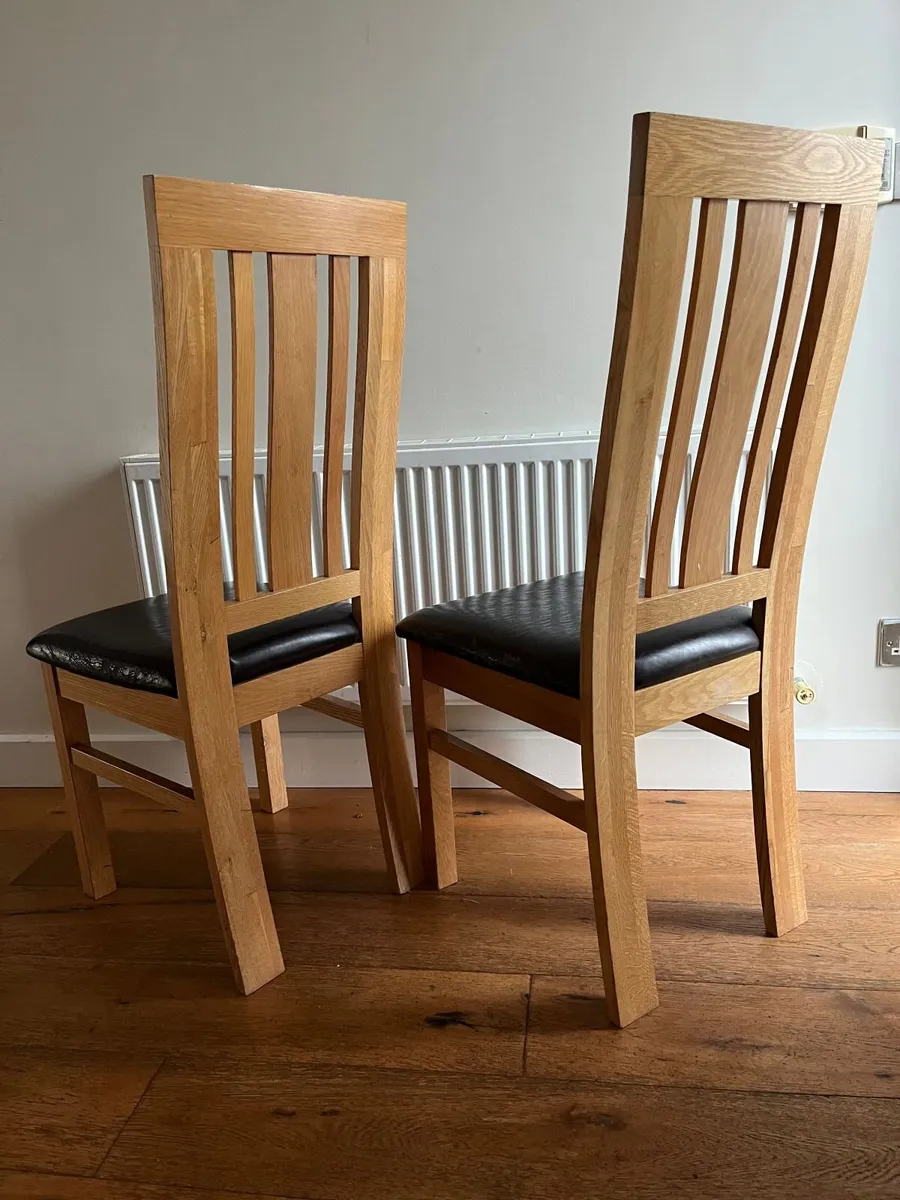 8 Solid Oak Chairs - Excellent Condtion - Image 3