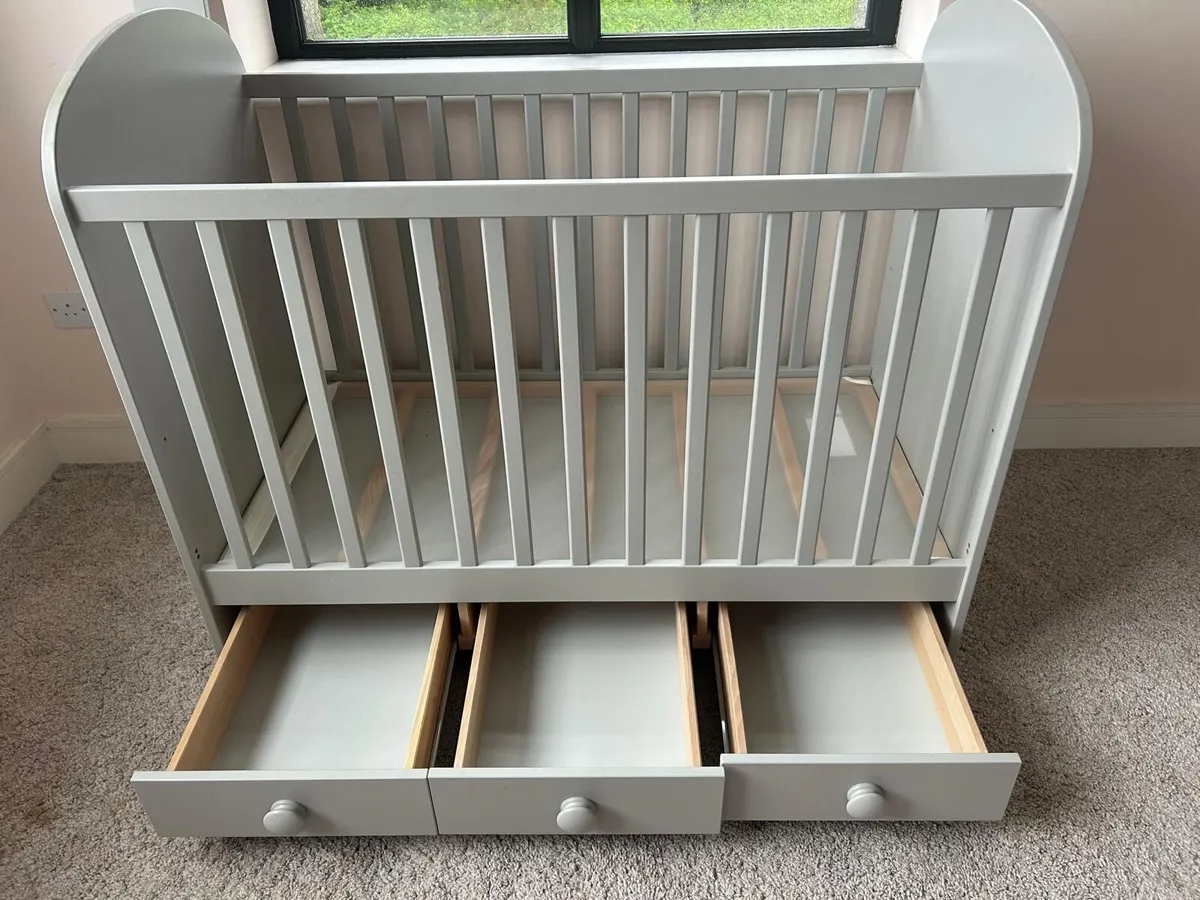 IKEA Gonatt grey cot with drawers - Image 4