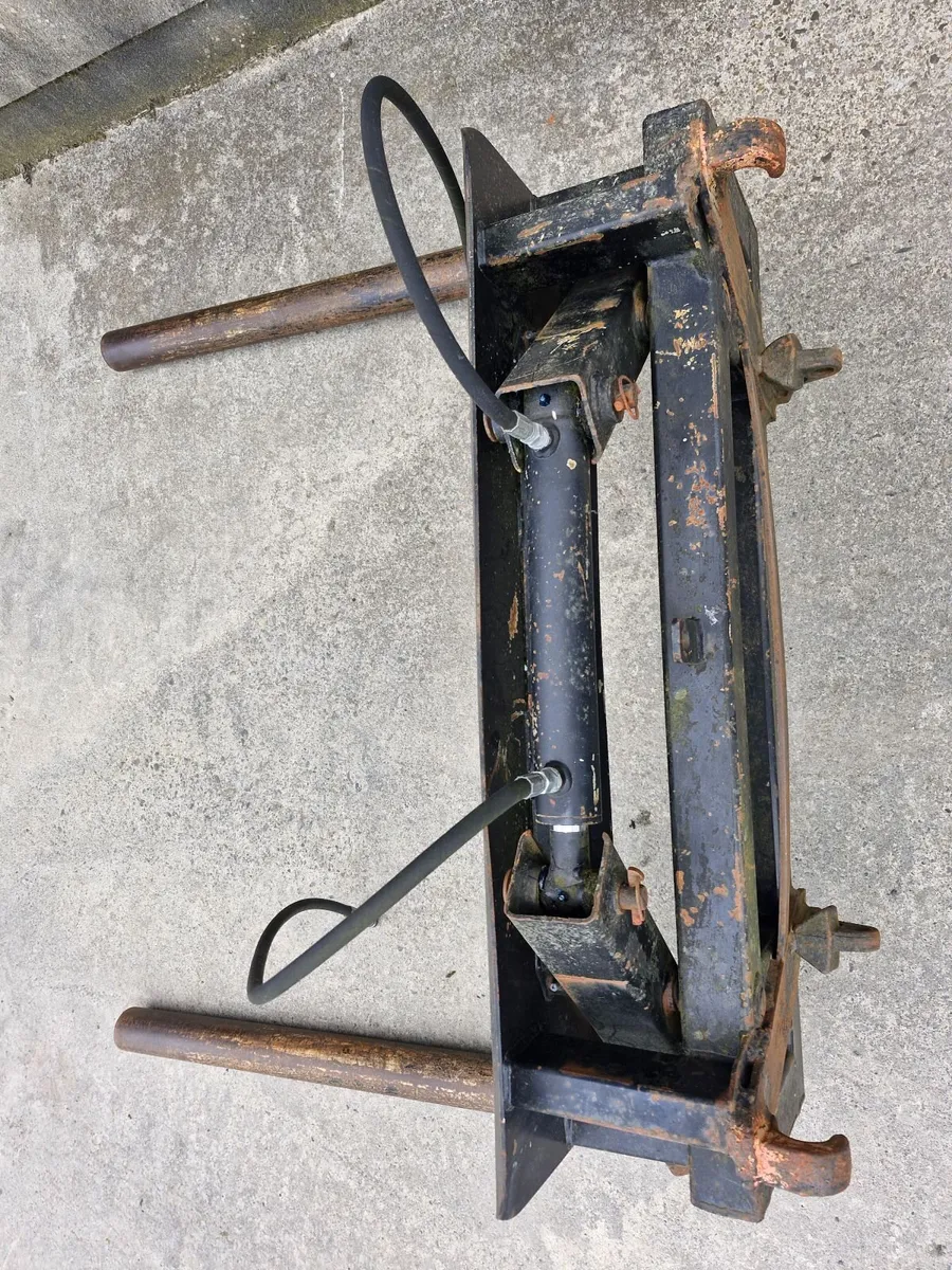 Bale Stacker - Image 2